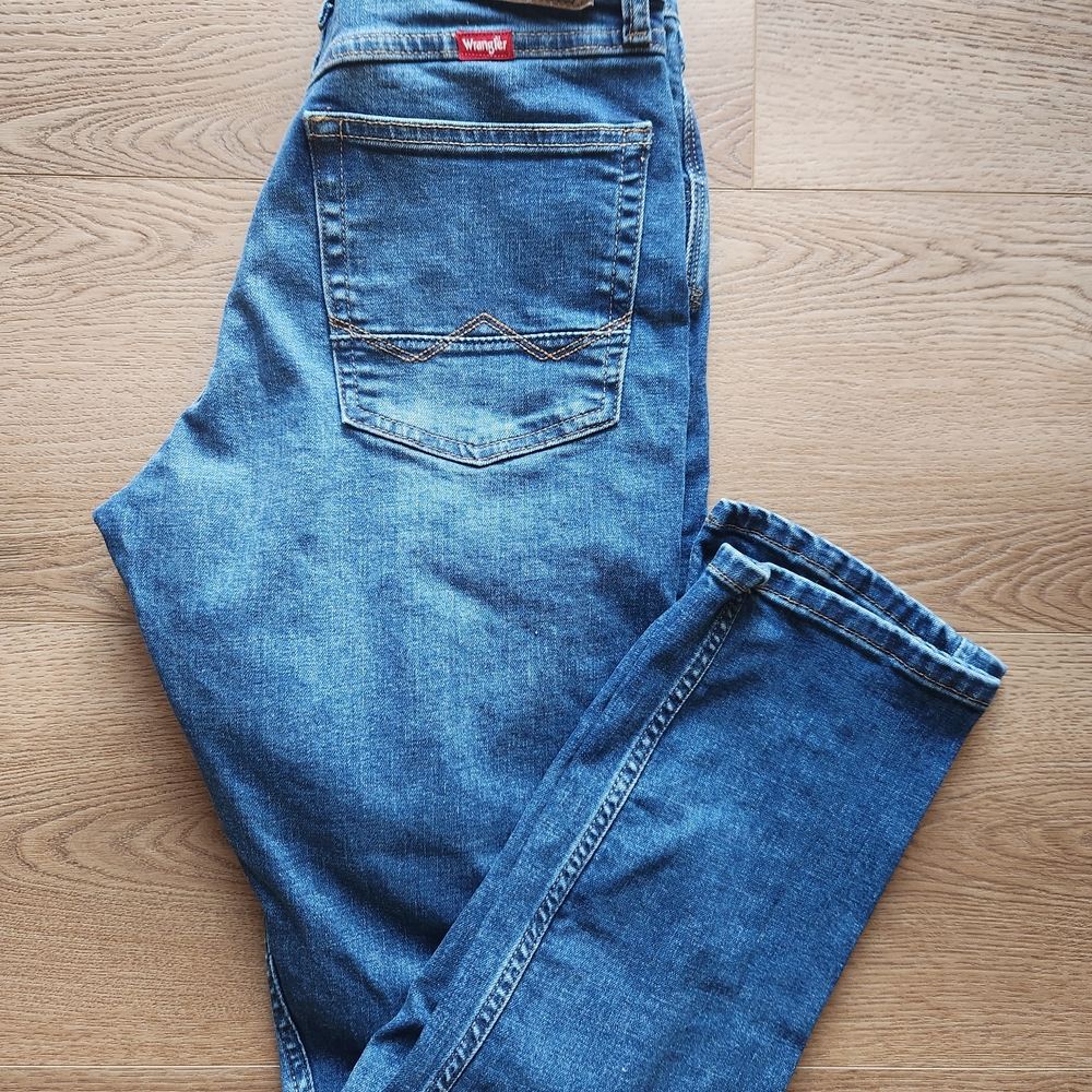 Wrangler Men's Classic Denim Jeans 28x30